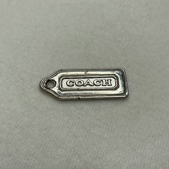 Coach - Picture 5 of 6